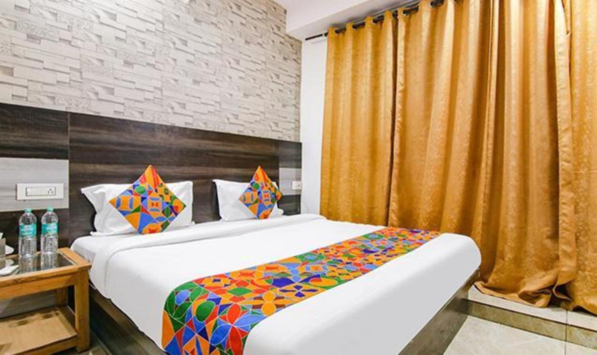 Fabhotel Welcome Residency Zirakpur Eksteriør bilde